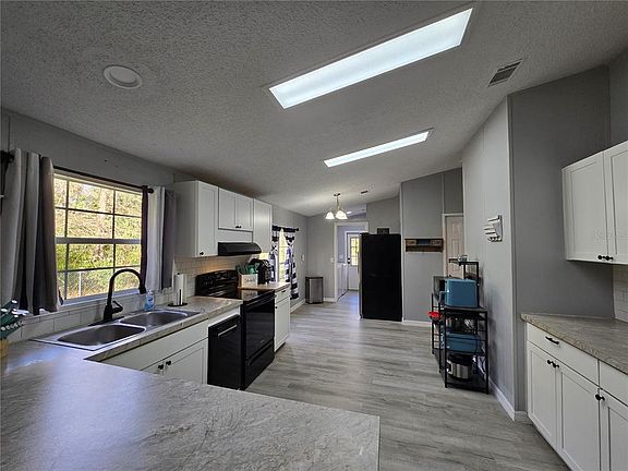 5th image of 55921 Fern Rd