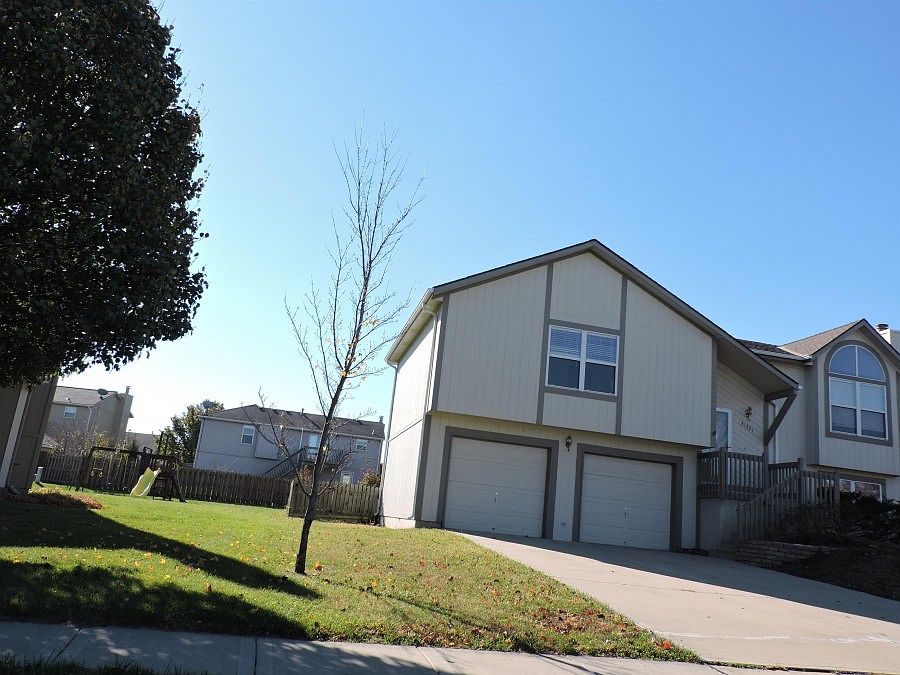 2nd image of 31321 W 172nd St