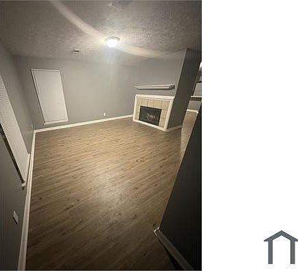3rd image of 3637 Castle Ridge Rd