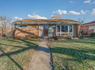 17933 School St, Lansing, IL