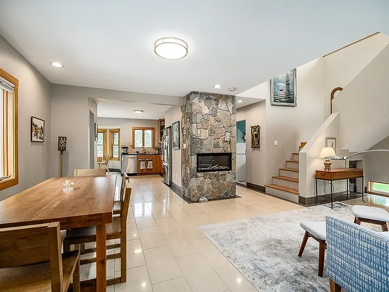 82 Bass Ave — Photo 5