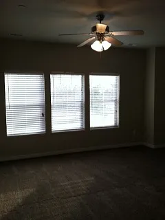 828 E Stratford Ave — Photo 5
