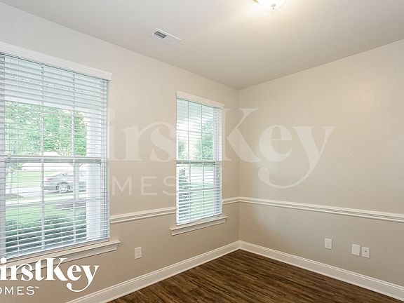 5th image of 156 Blossom Ridge Dr