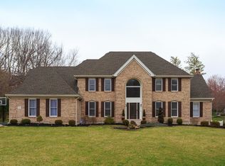 1442 Highland Valley Dr, Chesterfield, MO 63005