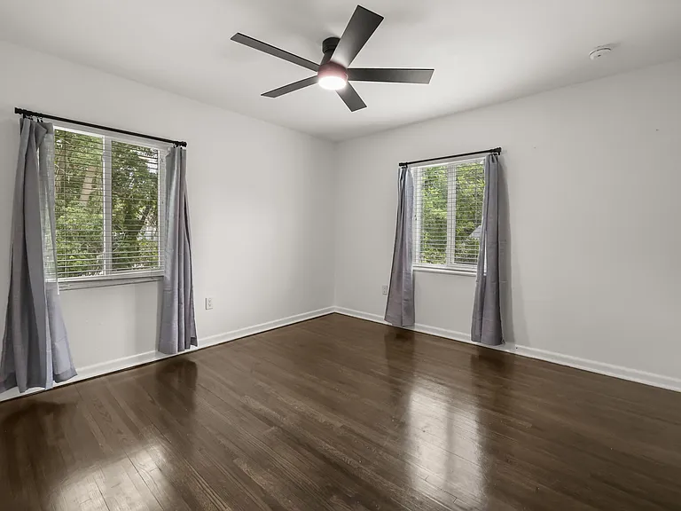 1440 Bonnie Burn Cir — Photo 21