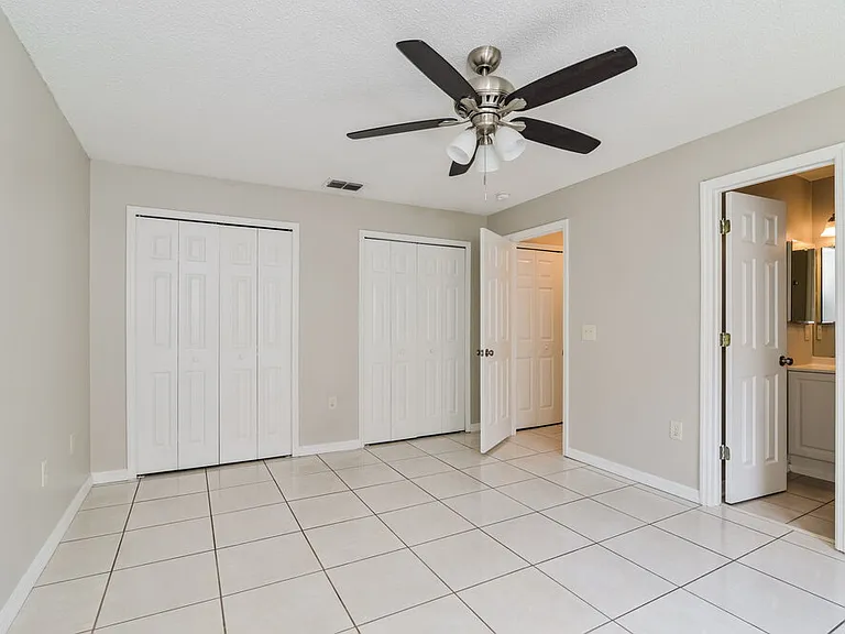 7666 Harbor Bend Cir — Photo 9