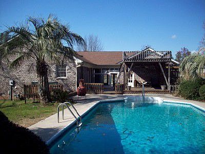 2nd image of 1194 Woodridge Ln