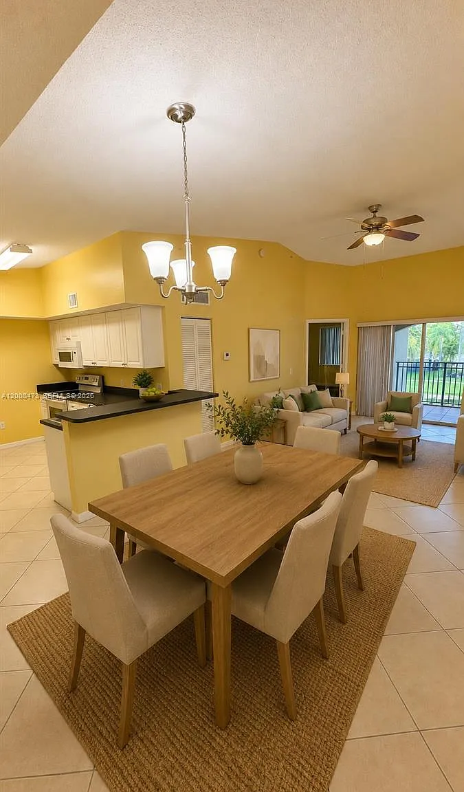 La Via Condo — Photo 3