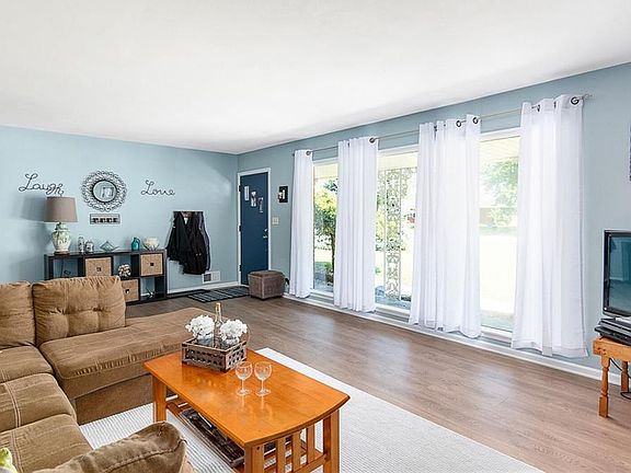 4th image of 3527 Dogwood Dr