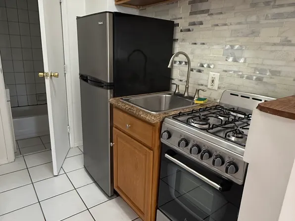 243 Greene Avenue image 1 of 6