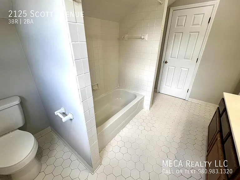 2125 Scott Ave — Photo 21