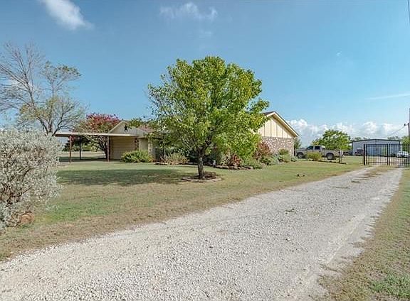 2nd image of 1019 Holmes Dr