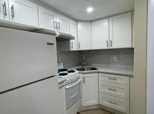 18 Swan Rd APT 1, Quincy, MA 02169