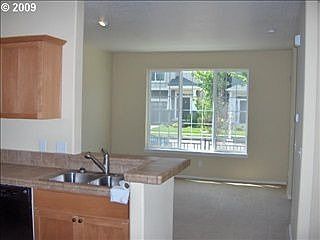 4th image of 1265 SE Roundelay St