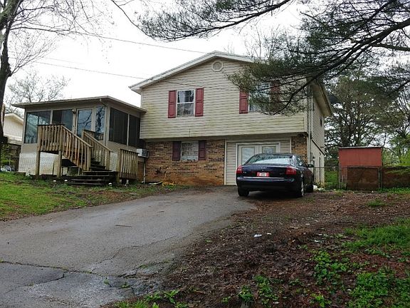 3rd image of 408 Kirby Dr SE
