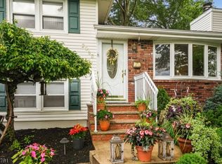 2083 Mapleview Ct, Scotch Plains, NJ 07076