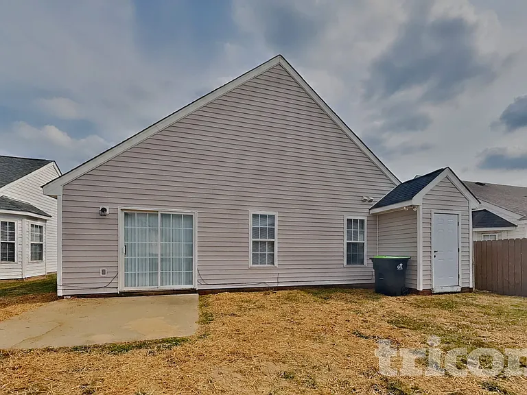 5169 Parkerwood Dr — Photo 17
