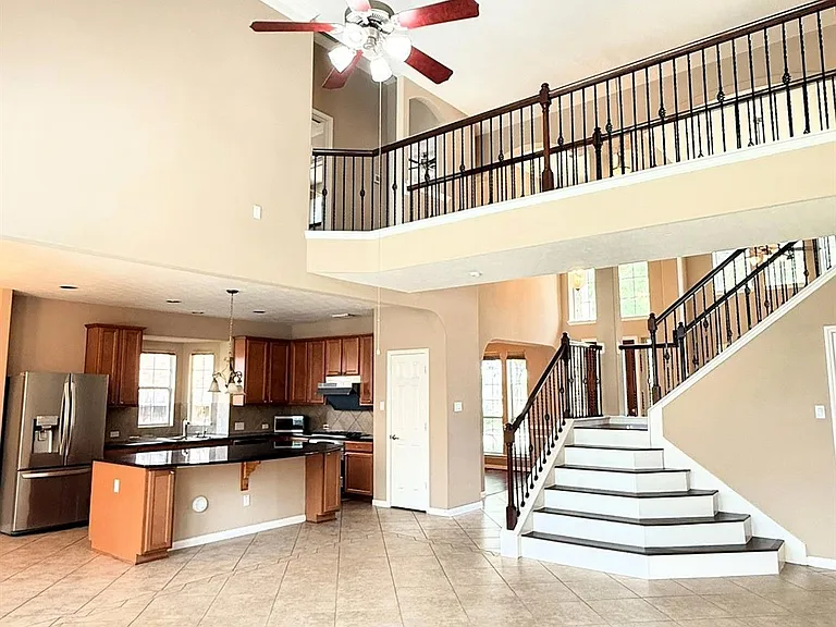 2214 Jurgensen Ln — Photo 13