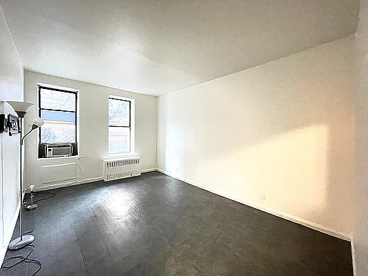 1st image of 201 E 89th St #2F