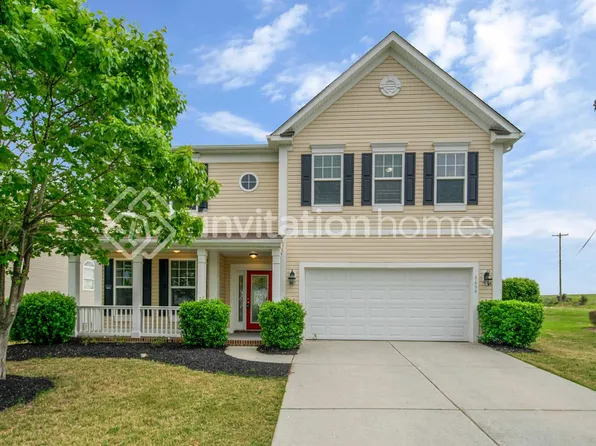 3639 Grove Creek Pond Dr SW, Concord, NC 28027