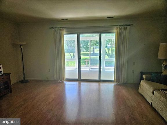 3rd image of 3474 Chiswick Ct Unit 41-B