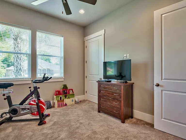 989 Forest Shore Dr — Photo 20