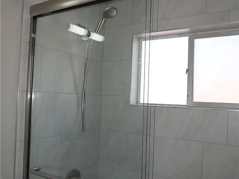 513 E Walnut St #513C — Photo 16