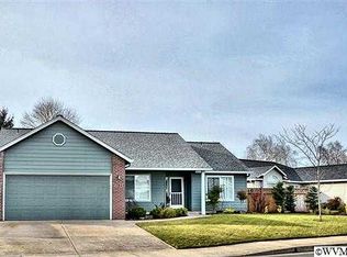 134 8th St, Jefferson, OR 97352