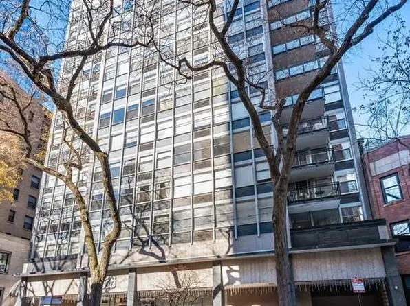 30 E Elm St, Chicago, IL