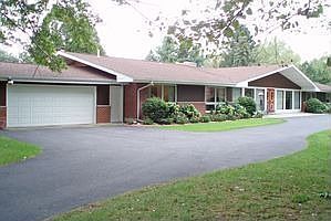 Home for Sale in Valparaiso, Indiana $359,900