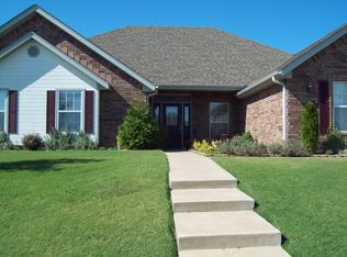 2001 Ashford Dr, Bartlesville, OK 74006