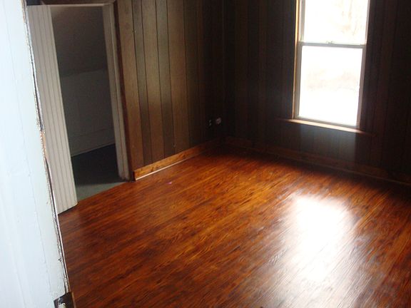 5th image of 237 E Irvington Ave