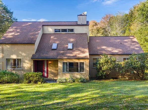 1399 Route 163, Montville, CT 06370