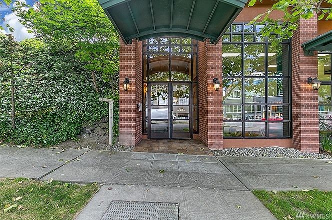 1st image of 120 1st Ave W APT 401