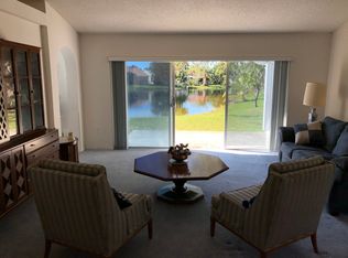 18820 NW 4th St, Pembroke Pines, FL 33029
