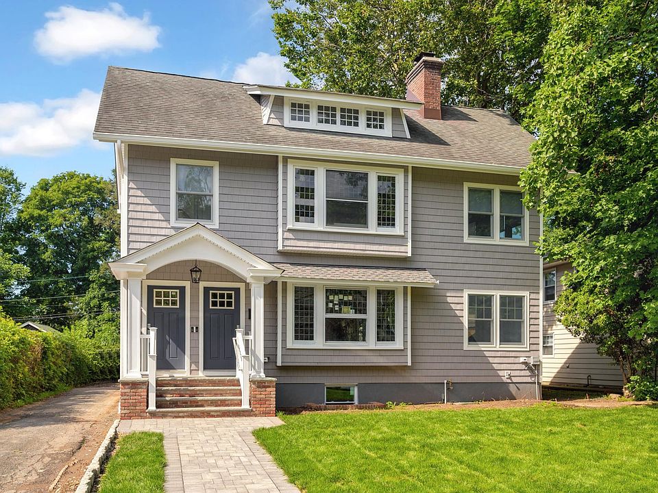 1st image of 33 Oxford St #1