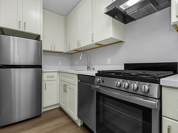 4th image of 665 Pine St APT 704