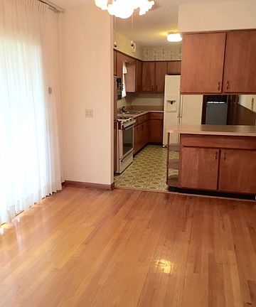 4th image of 6333 Venus Ave