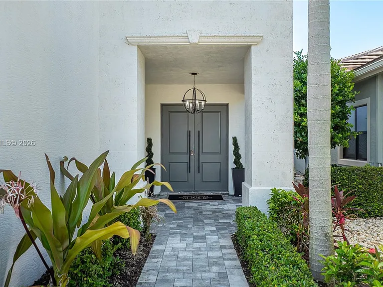 9529 Eden Roc Ct — Photo 73