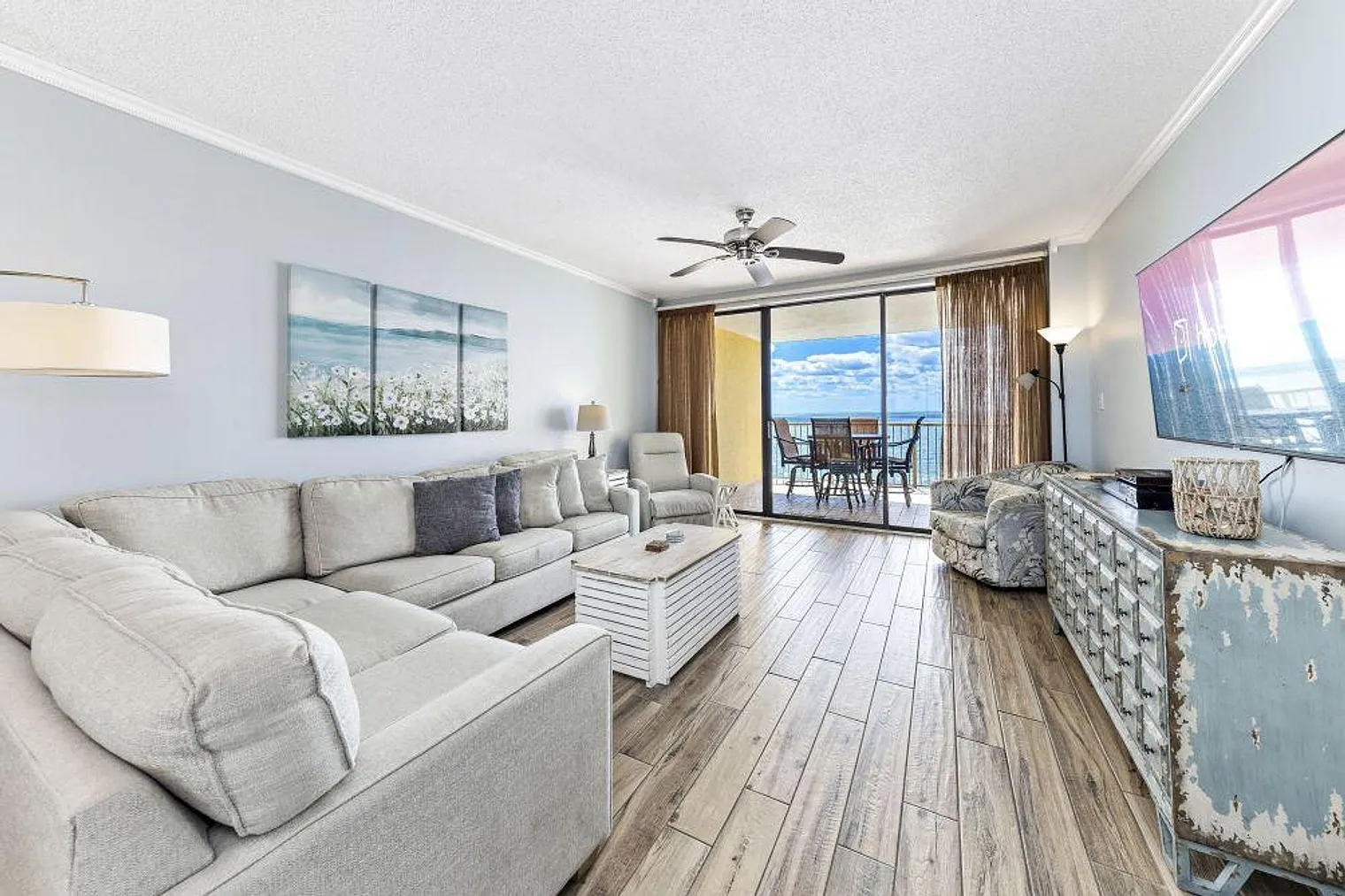 3 bed, 2.0 bath, 1345 sqft, $4,701 — Photo 1