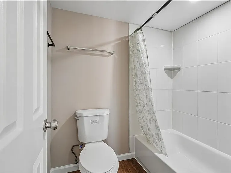 12123 Salemtown Dr — Photo 18