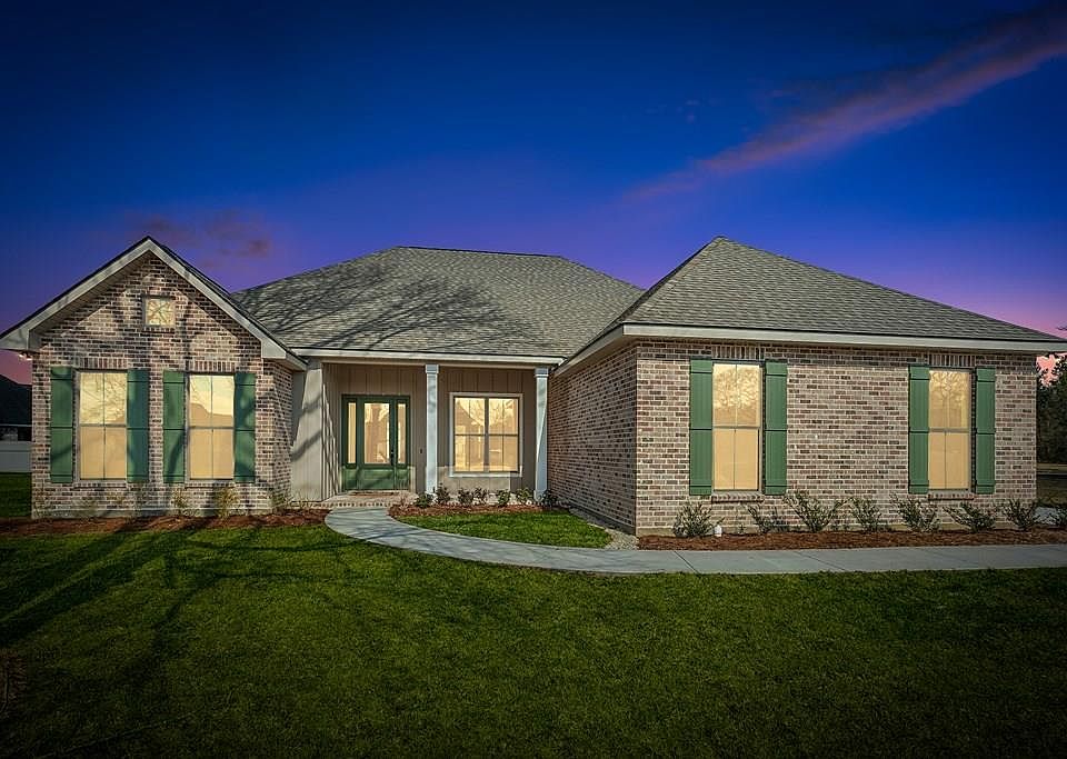 1st image of 302 Stewart Point