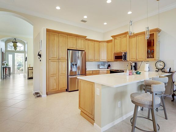 5th image of 7095 Bent Menorca Dr