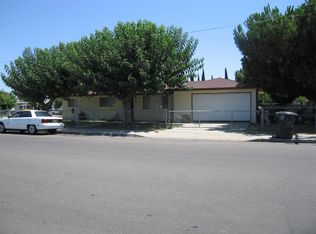1318 Tucker Ave, Sanger, CA 93657