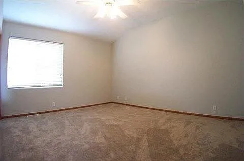 4227 N 172nd Ave — Photo 5