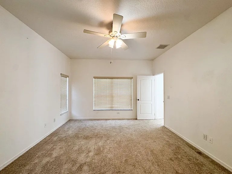 1108 Longville Cir — Photo 14