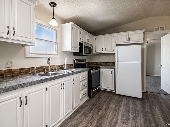 4th image of 3270 W Williams Drive