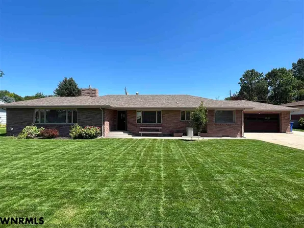 601 Valley View Dr, Scottsbluff, NE 69361