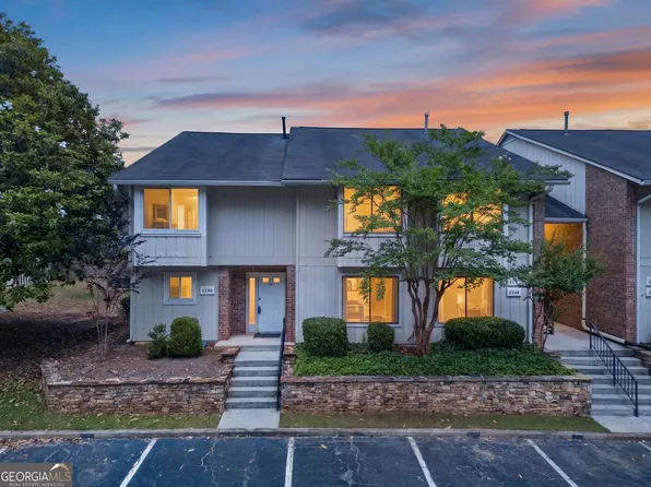 2240 Runnymead Rdg SE, Marietta, GA 30067