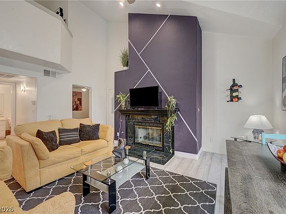 4th image of 701 Capri Dr Unit 4C